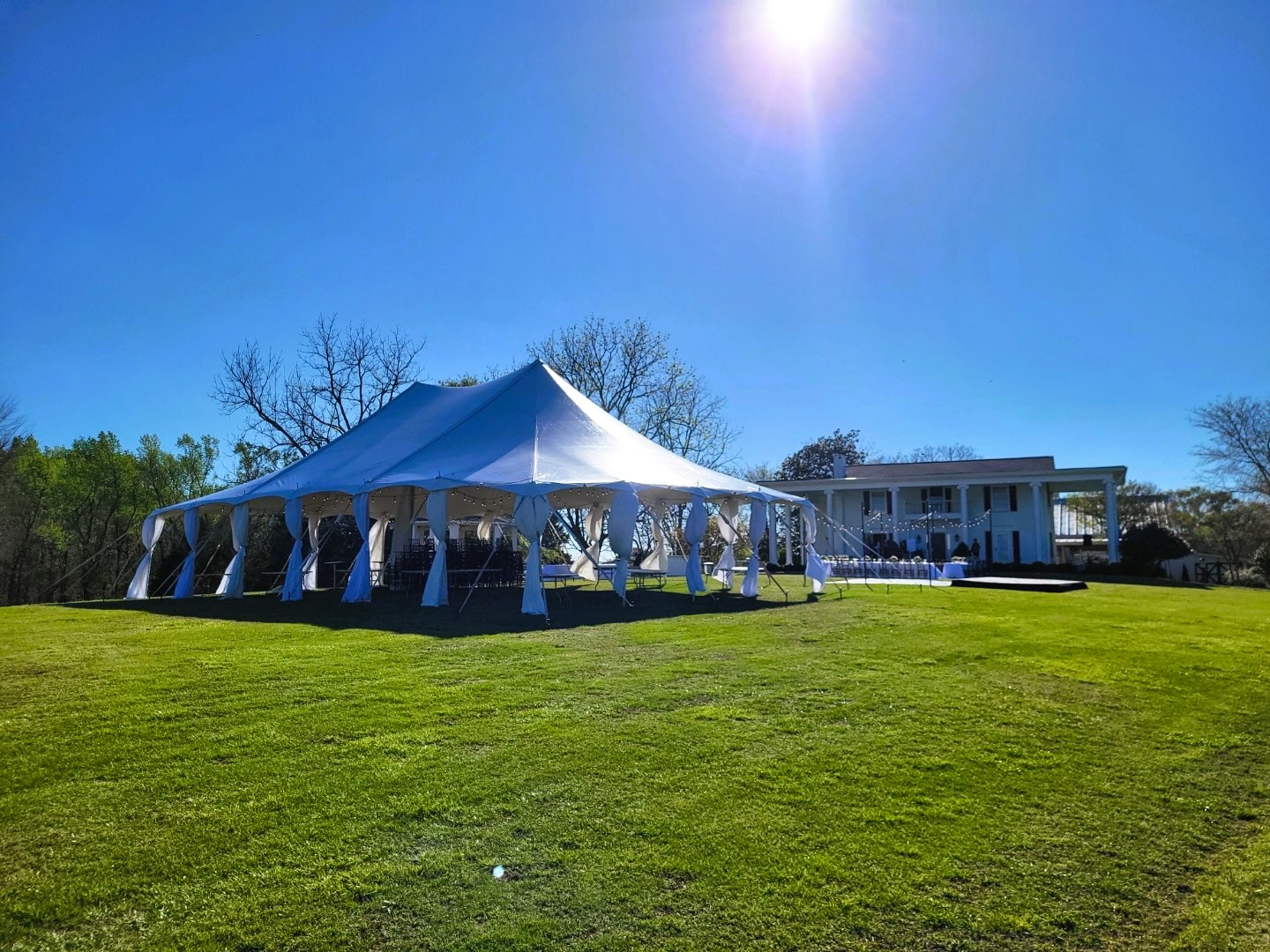 Pole tent Pole tent