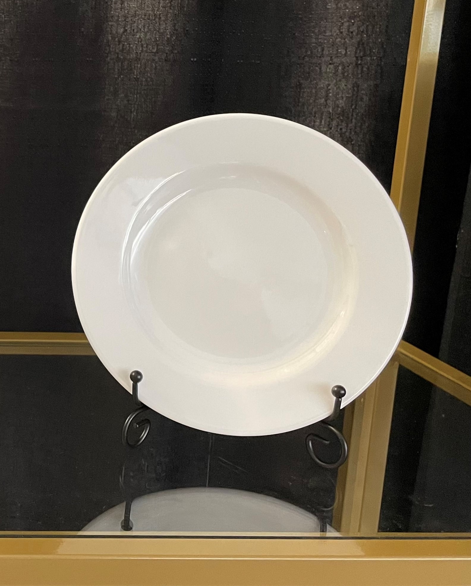 White round salad